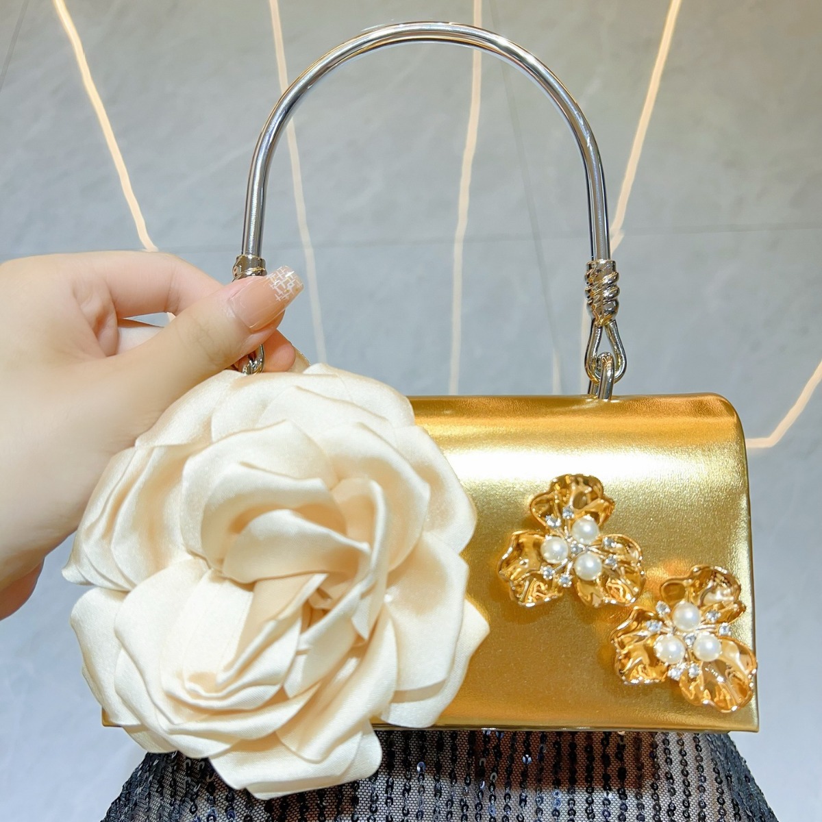 Luxury Bags Gold - Pochette di lusso con fiori 3D