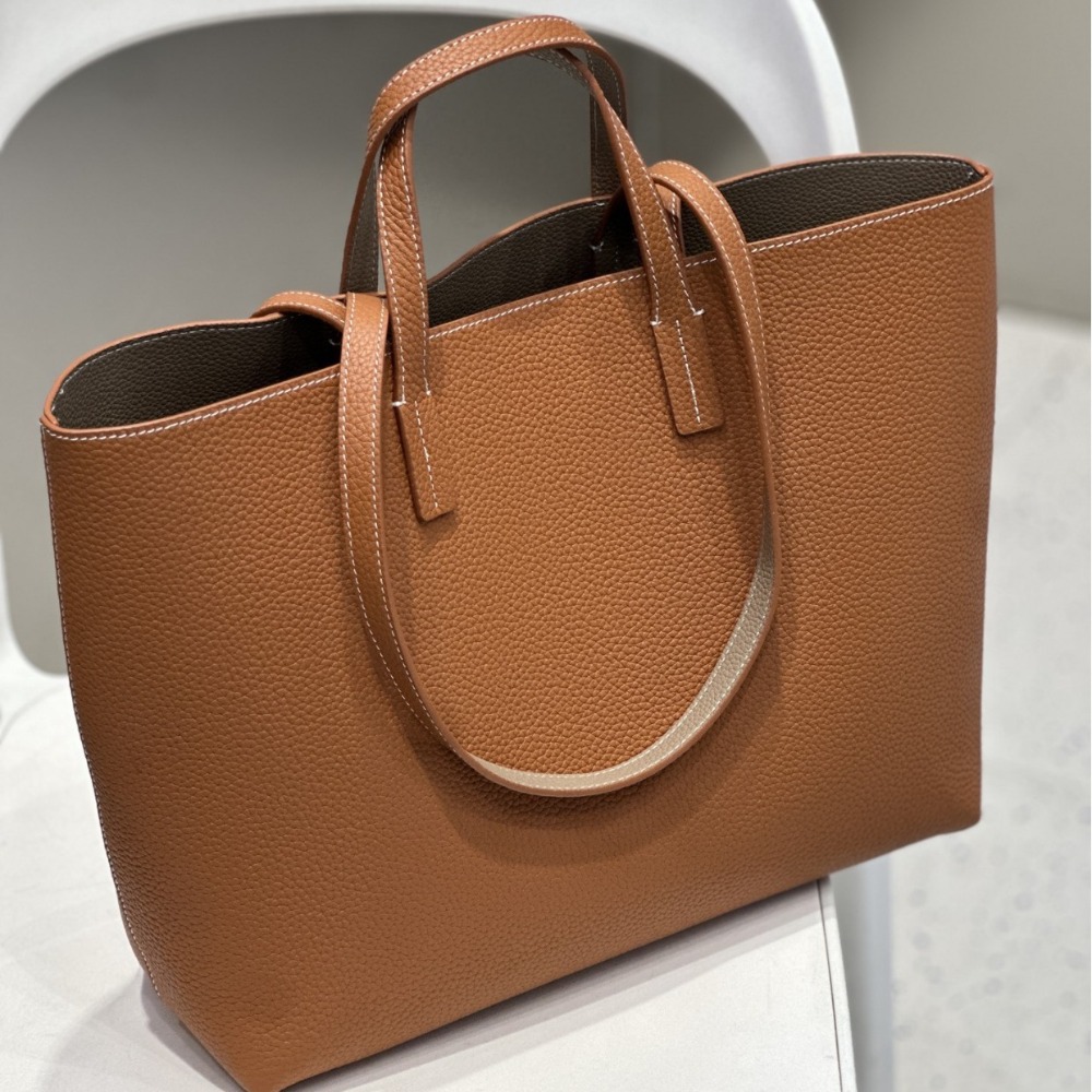 Colori a Contrasto Interno ed  - Quiet Luxury Bags Tote recensione e prezzo