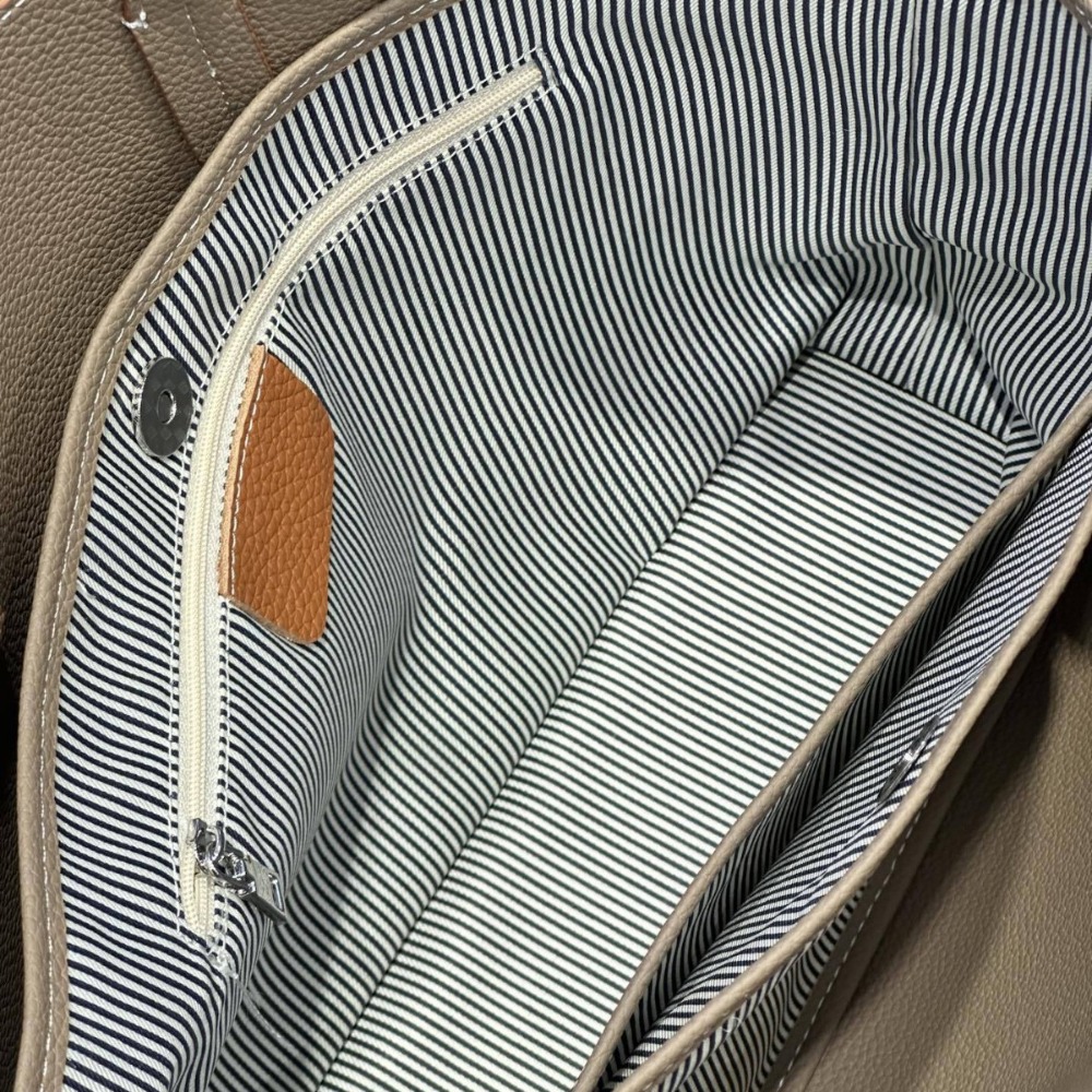 Colori a Contrasto Interno ed  - Quiet Luxury Bags Tote recensione e prezzo