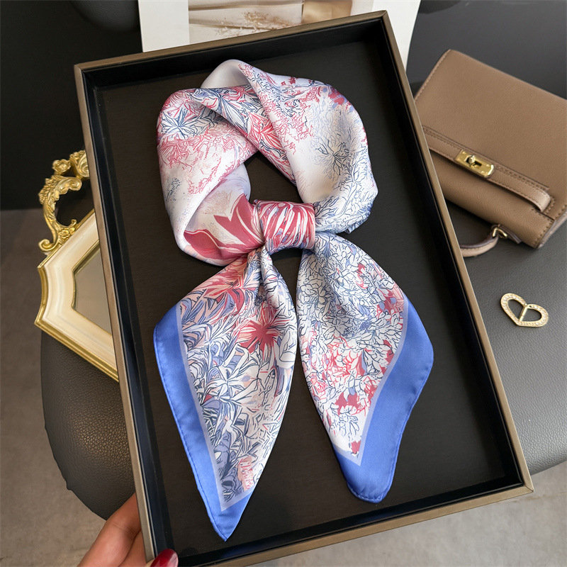 Sciarpa di lusso con stampa di - Discount Luxury Bags recensione e prezzo