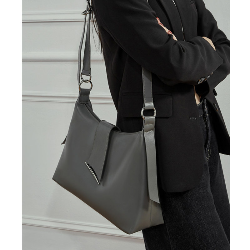 Borse a Spalla Grandi Hobo in  - Luxury Bags Tote recensione e prezzo